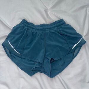 Hotty Hot Low-Rise Lined
Short 2.5"